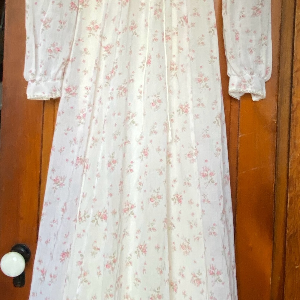 Gunne Sax Cream and Pink Floral Dress - Picture 6 of 7